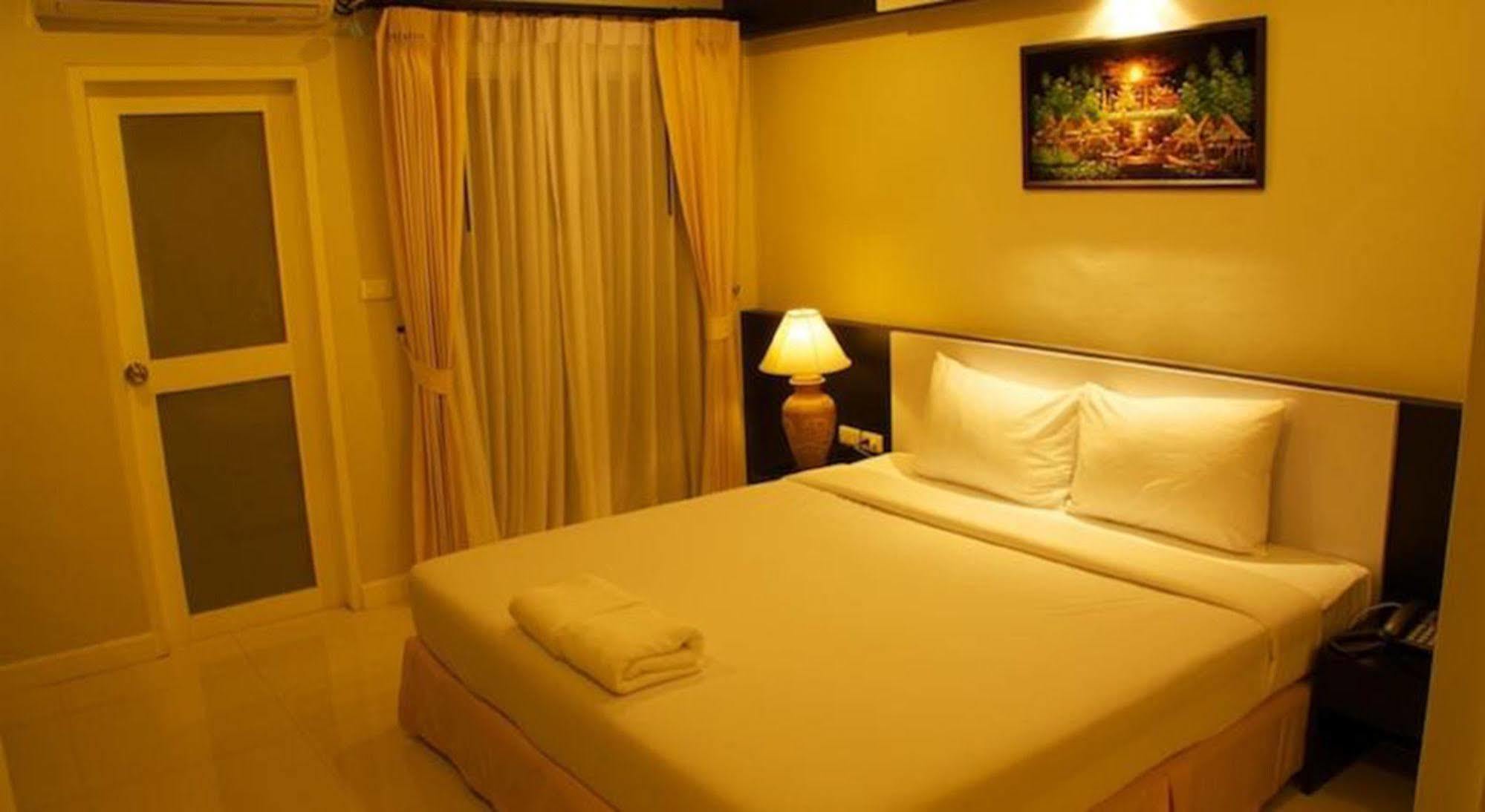 Hotel Airport Mansion Phuket Ban Bo Han Exterior foto