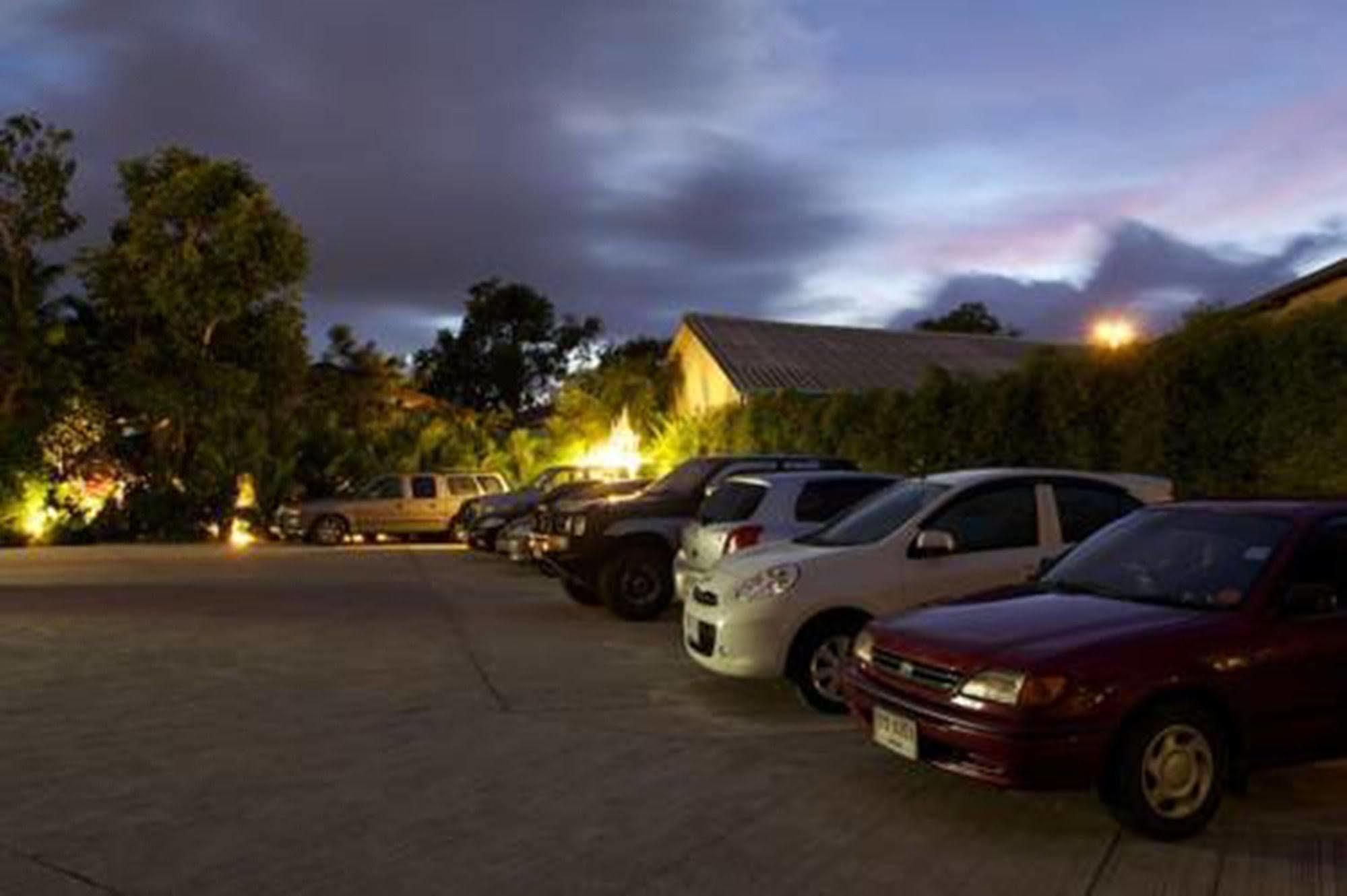 Hotel Airport Mansion Phuket Ban Bo Han Exterior foto
